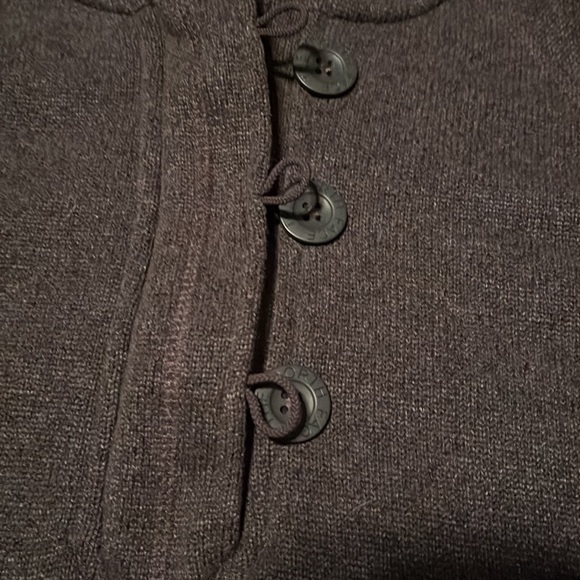 The North Face Button and Zip Fleece Lined Sweater. - Picture 4 of 7